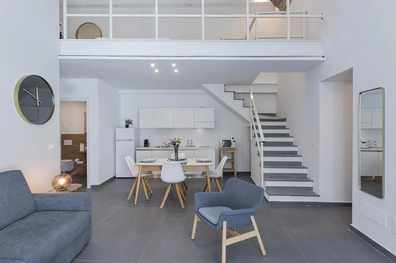 Atelier Apartments By Wonderful Italy contacts